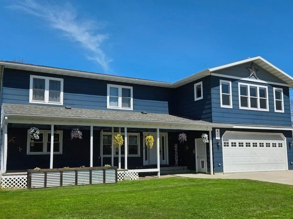 811 1st Avenue E, Ada, MN 56510