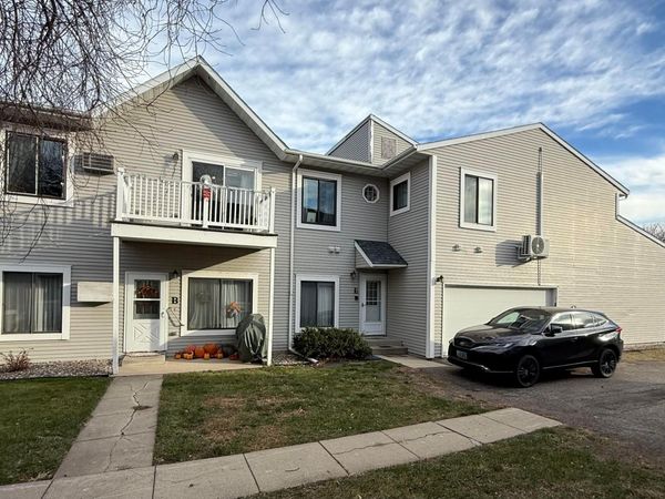 3311 15th Avenue S, Unit E, Fargo, ND 58103