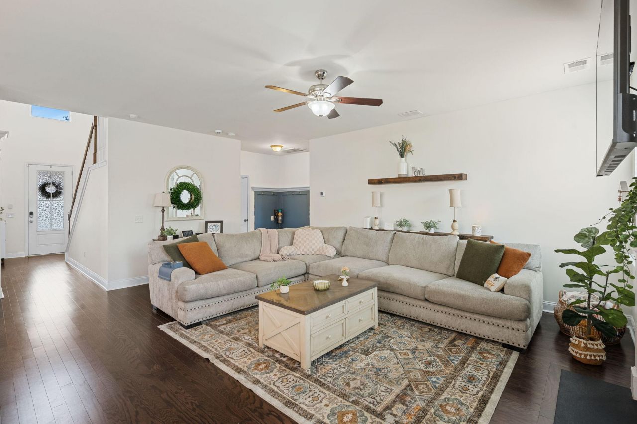 303 Knawl Road Photo 4