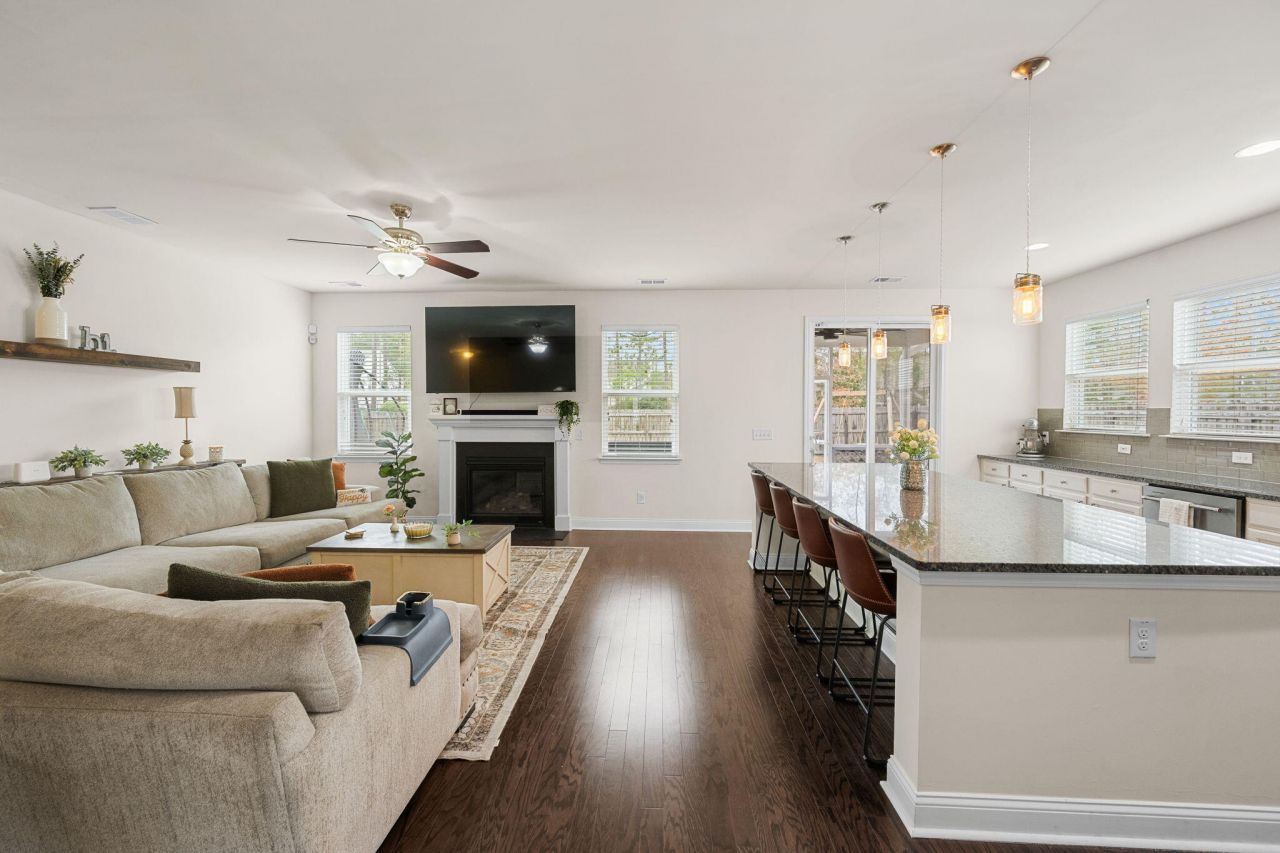 303 Knawl Road Photo 5