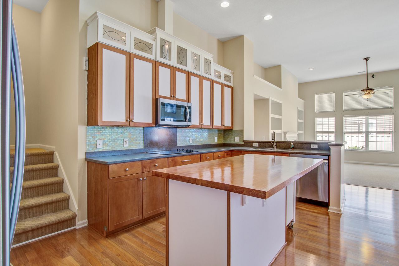 100 Cottage Path Lane Photo 16