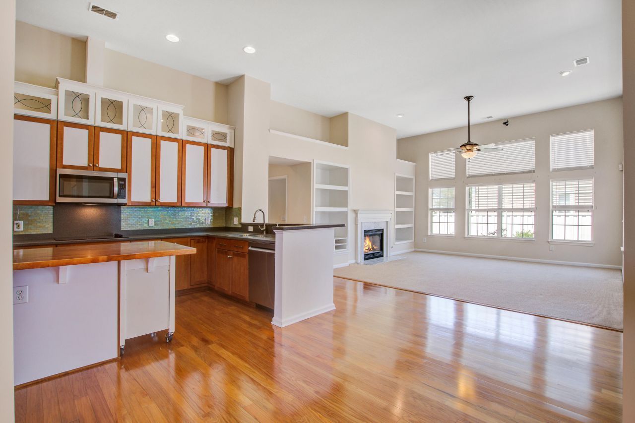 100 Cottage Path Lane Photo 18