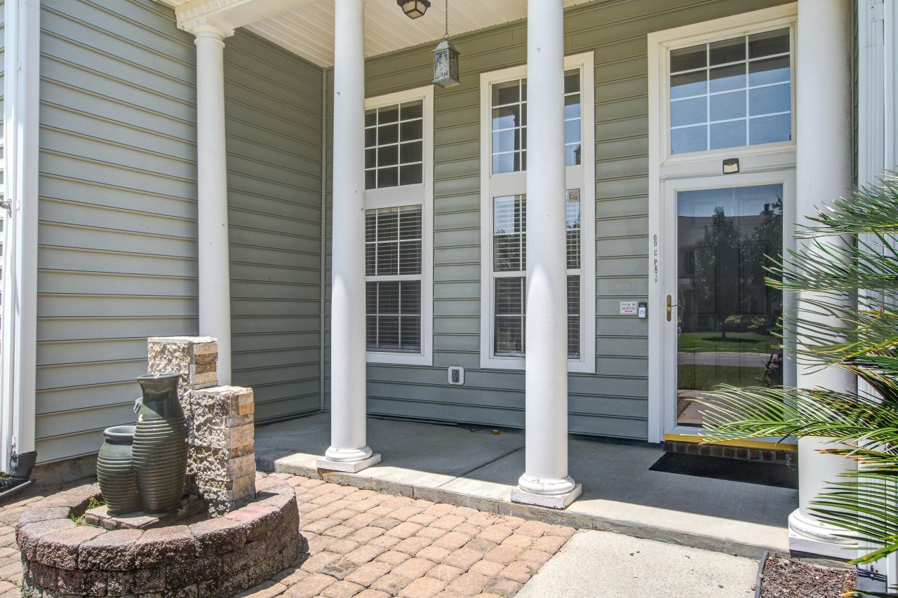 100 Cottage Path Lane Photo 4