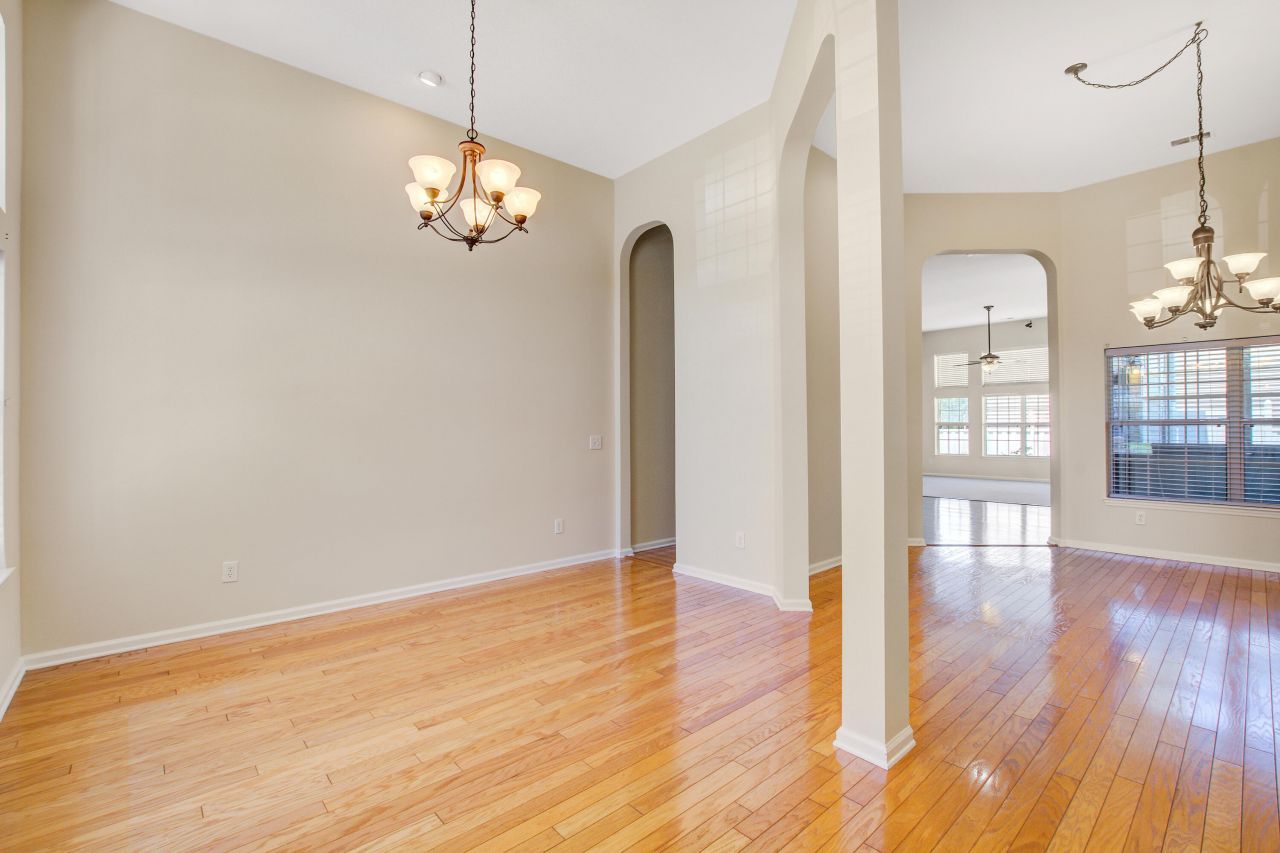 100 Cottage Path Lane Photo 6