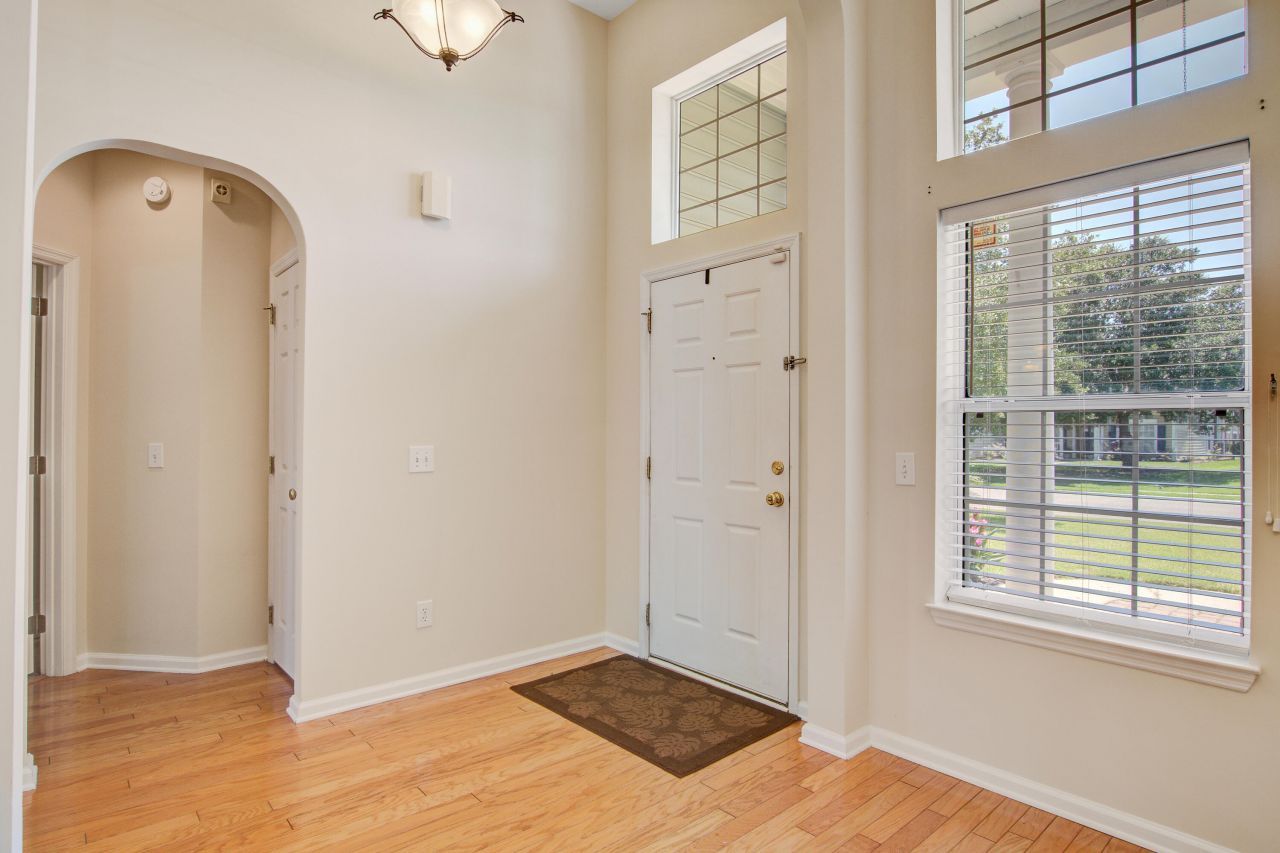 100 Cottage Path Lane Photo 9