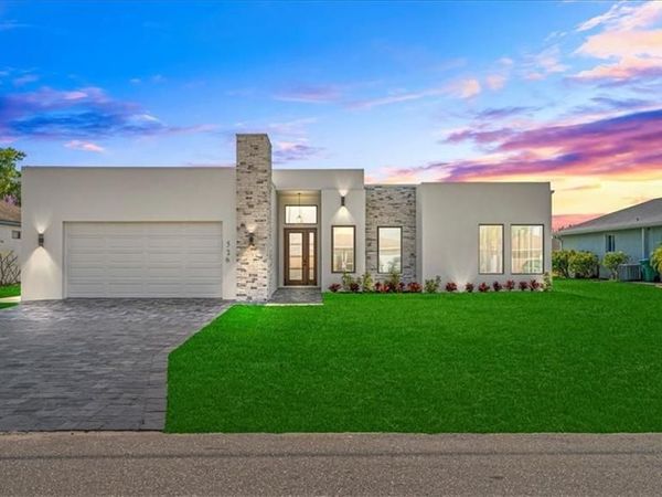 526 SE 4th ST, CAPE CORAL, FL 33990