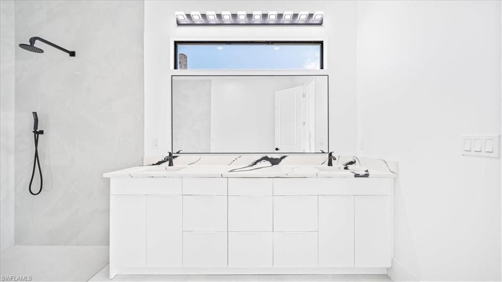 526 SE 4th St, Cape Coral, FL 33990 Photo