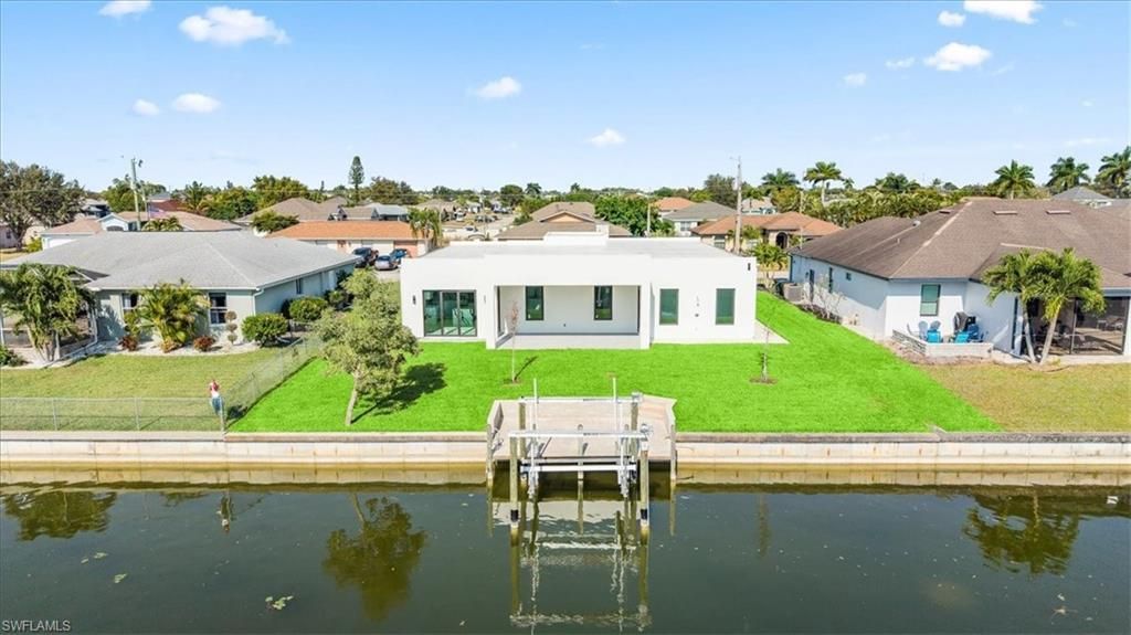 526 SE 4th St, Cape Coral, FL 33990 Photo