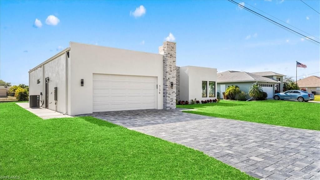526 SE 4th St, Cape Coral, FL 33990 Photo