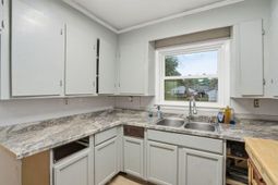 7031 Midland Drive photo 4