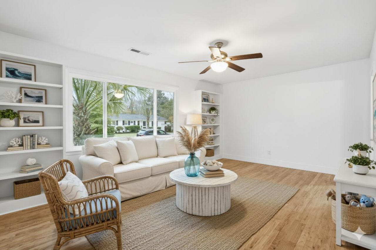 7031 Midland Drive Photo 7