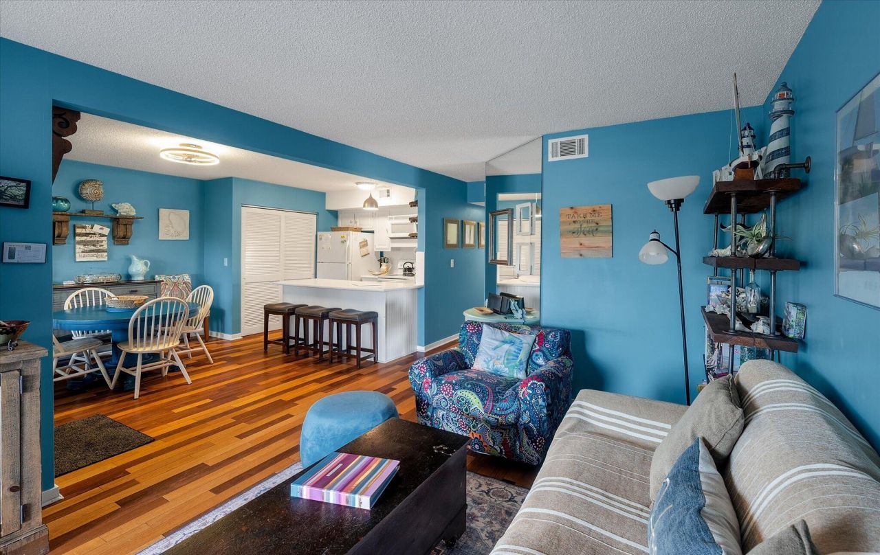 1619 Live Oak Park Photo 11