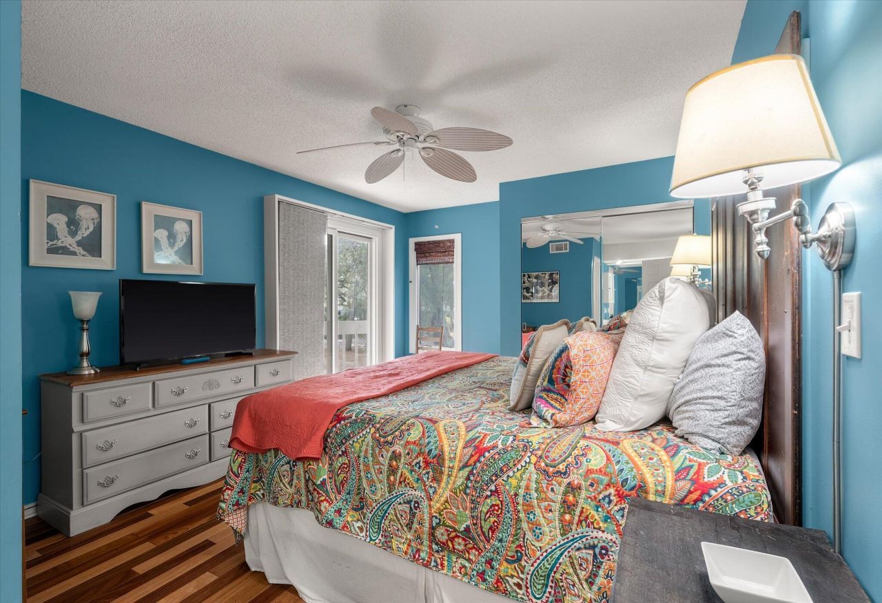 1619 Live Oak Park Photo 14