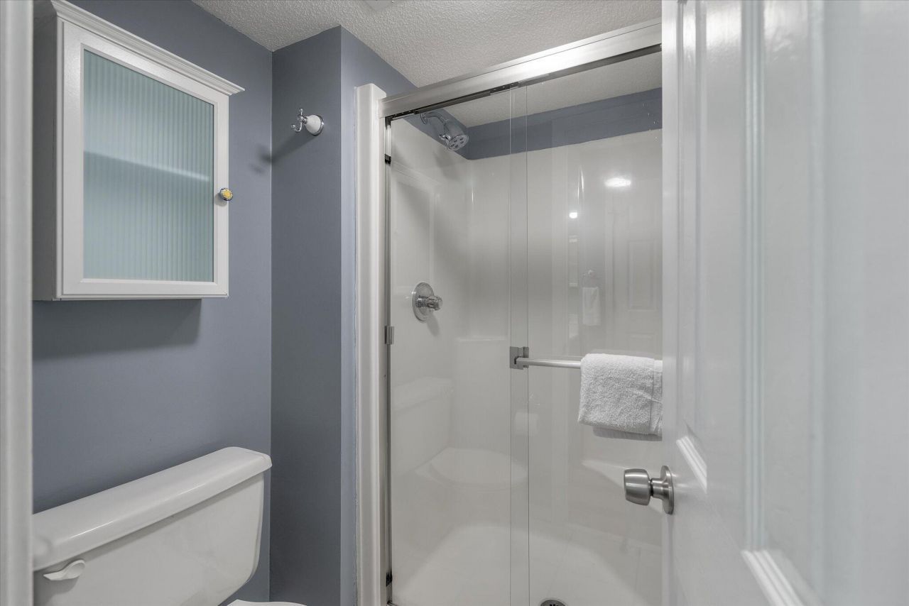 1619 Live Oak Park Photo 17