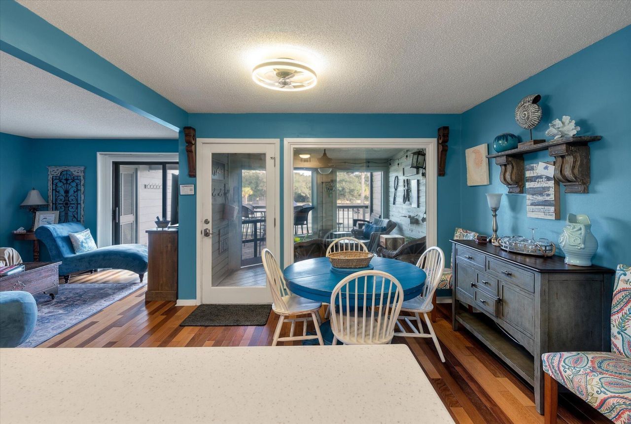 1619 Live Oak Park Photo 9