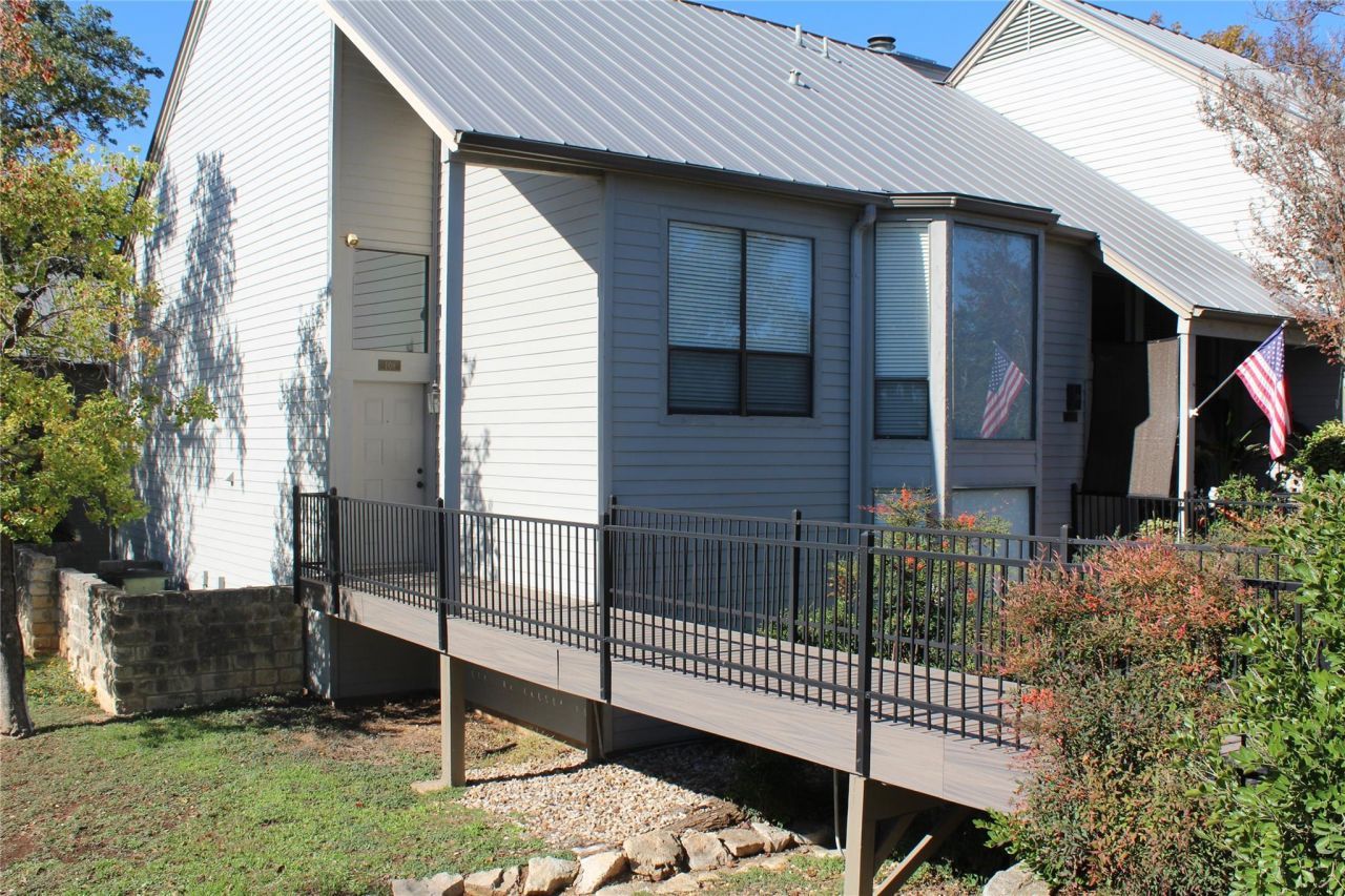 108 World Of Tennis Sq, Unit 108C, Lakeway, TX 78738 Main Photo