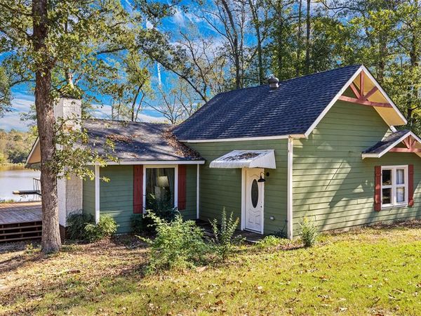 494 N Lake Drive, Gladewater, TX 75647