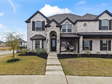 14892 Hometown Drive, Frisco, TX 75035