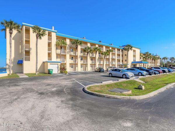 3131 S Ridgewood Avenue, Unit 101, South Daytona, FL 32119