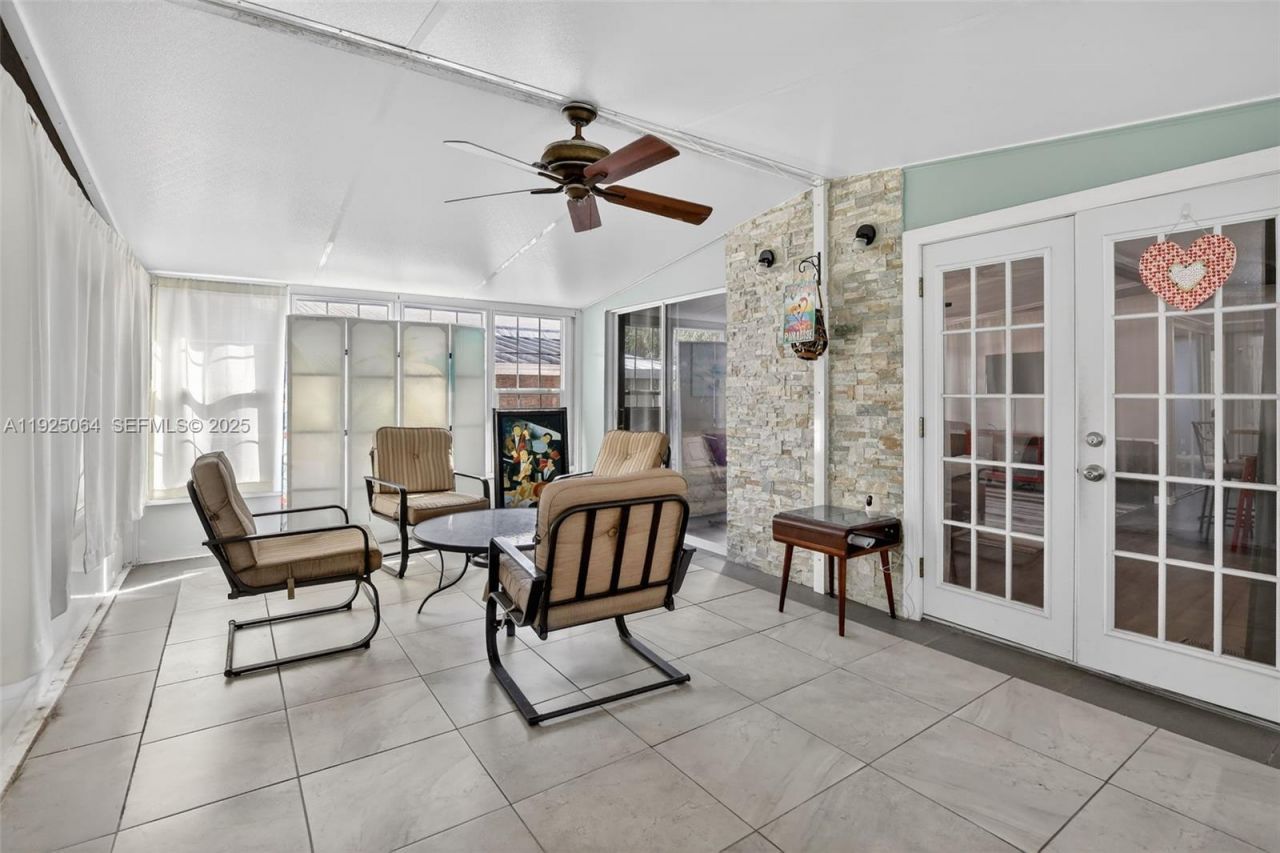 3024 SW 52nd St, Dania Beach, FL 33312 Photo