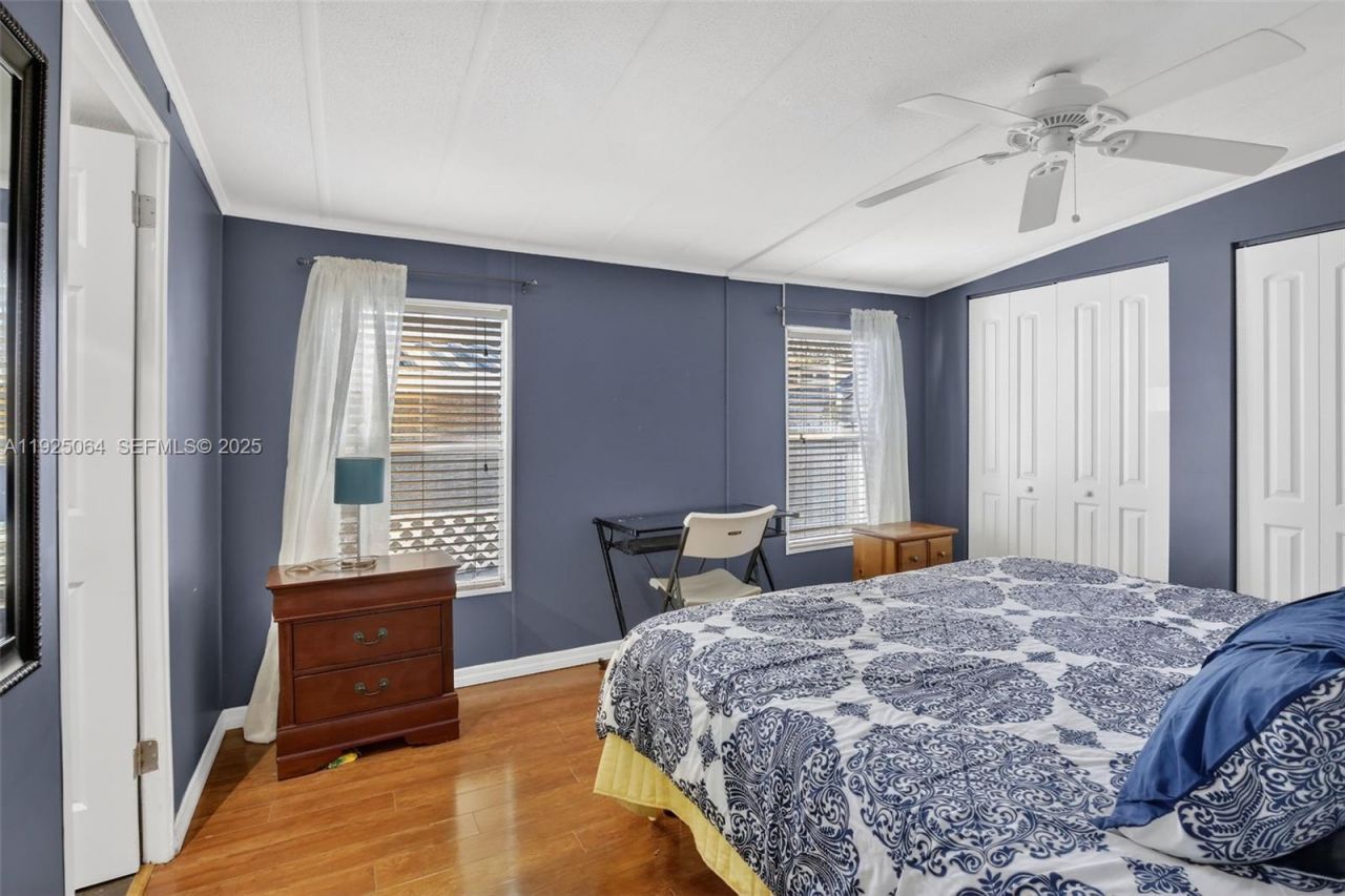 3024 SW 52nd St, Dania Beach, FL 33312 Photo