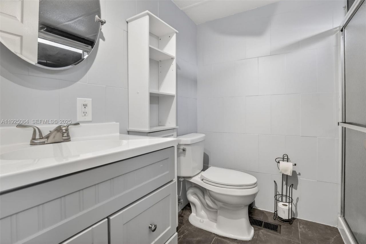 3024 SW 52nd St, Dania Beach, FL 33312 Photo