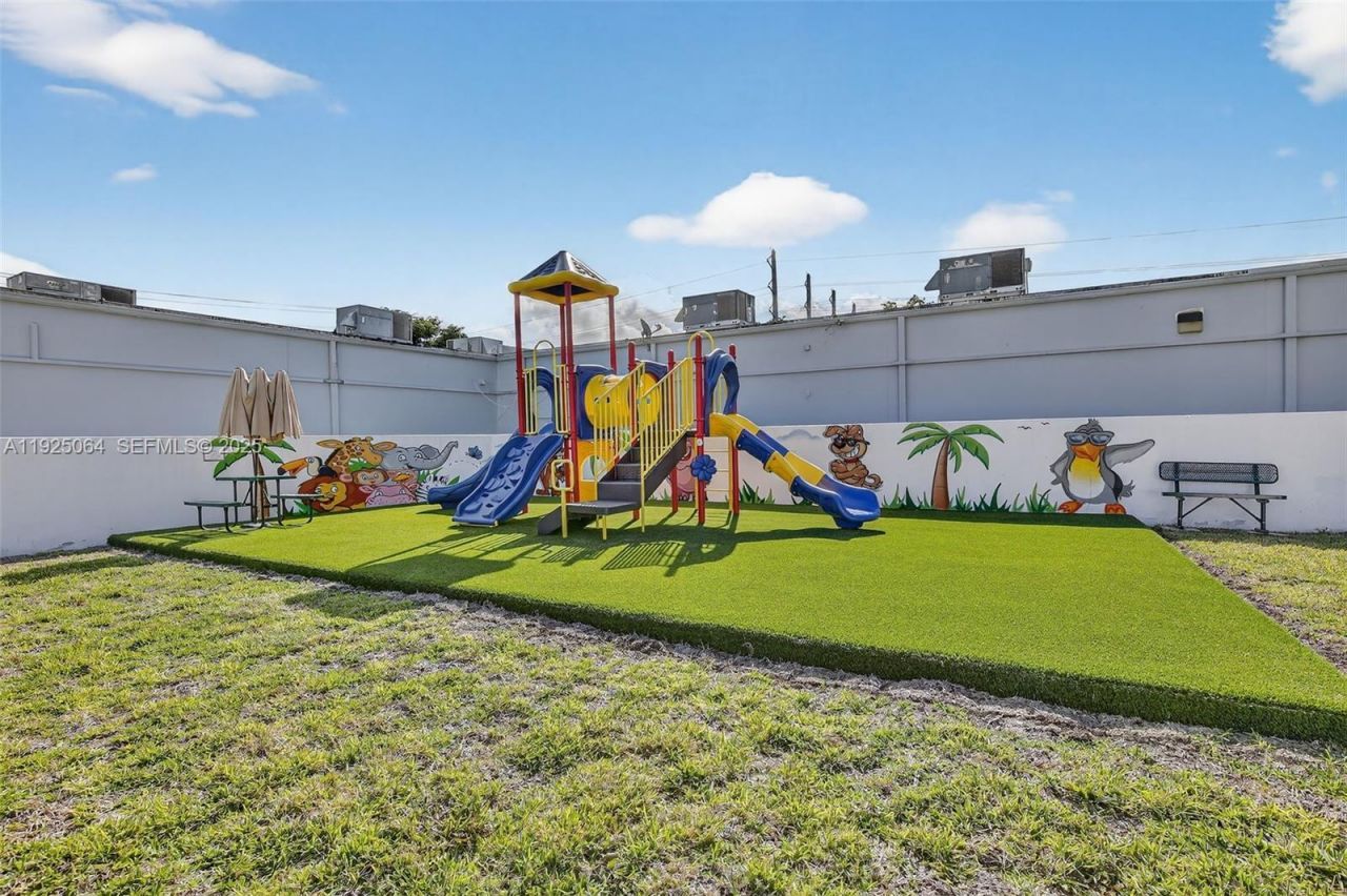 3024 SW 52nd St, Dania Beach, FL 33312 Photo