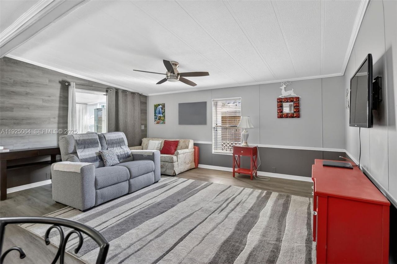 3024 SW 52nd St, Dania Beach, FL 33312 Photo