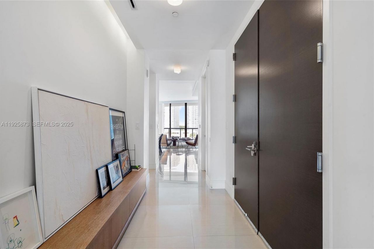 3250 NE 188th St, Unit 608, Aventura, FL 33180 Photo