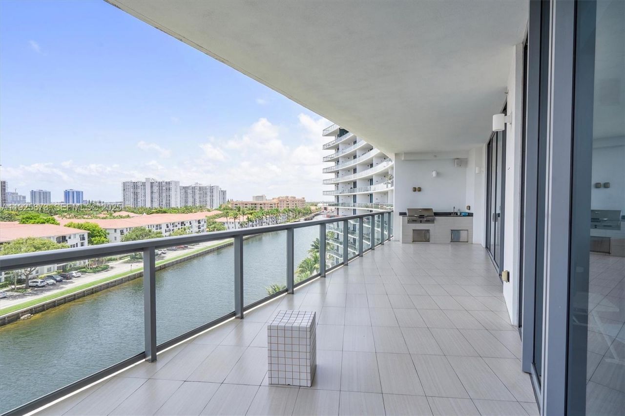 3250 NE 188th St, Unit 608, Aventura, FL 33180 Photo