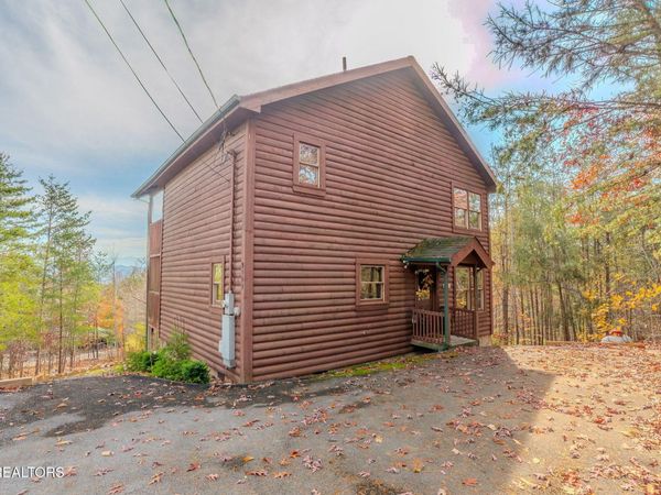 2109 Memory Way, Sevierville, TN 37876