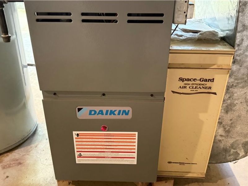 392 Earl Drive NW, Warren, OH 44483 Photo 16