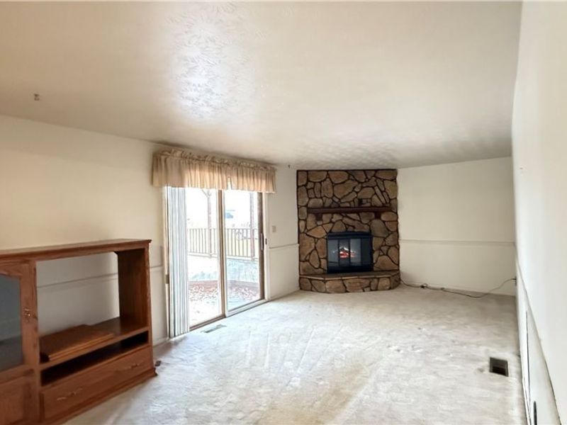 392 Earl Drive NW, Warren, OH 44483 Photo 5