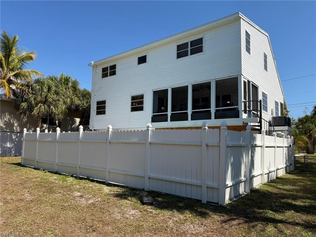 9225 Dimmick Dr, Sanibel, FL 33957 Photo