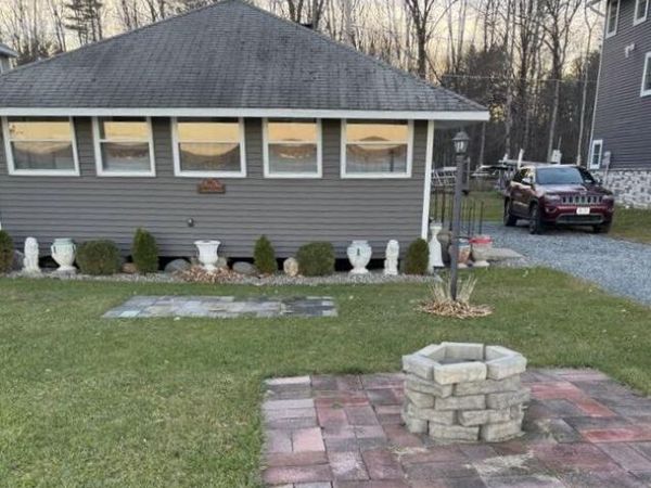 86 Riley Cove Road, Malta, NY 12020