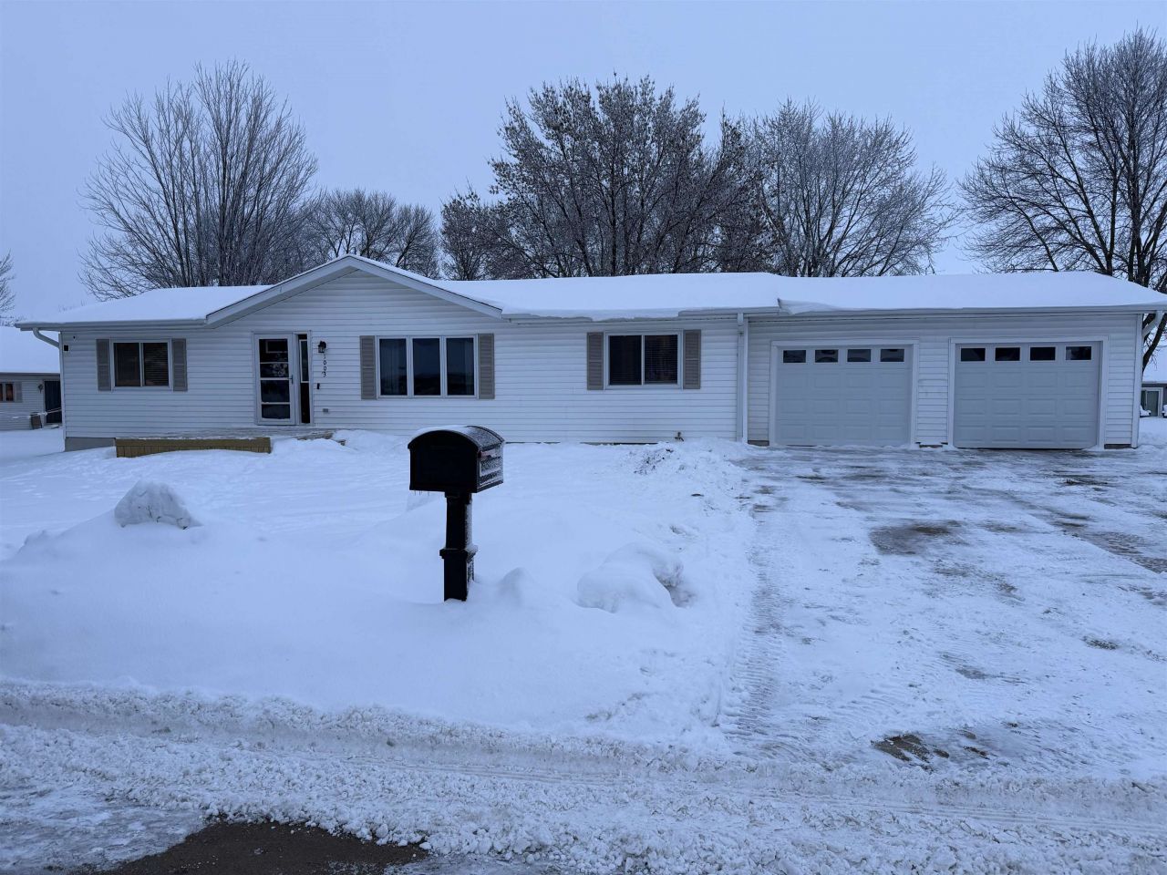 1003 Clayton Street, Lake Park, IA 51347 Main Photo