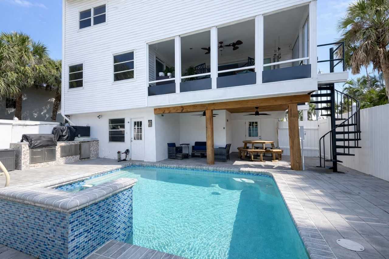 9225 Dimmick Dr, Sanibel, FL 33957 Photo