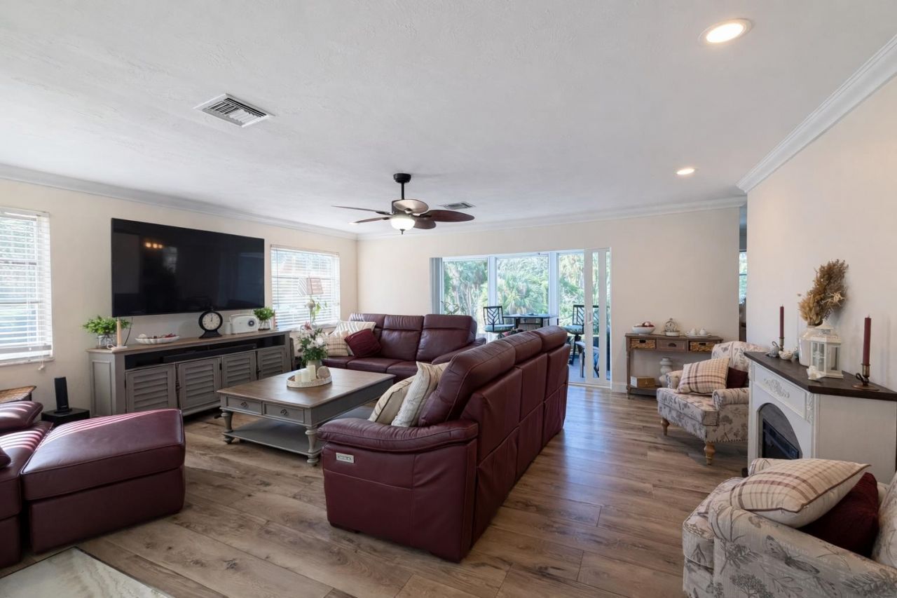 9225 Dimmick Dr, Sanibel, FL 33957 Photo