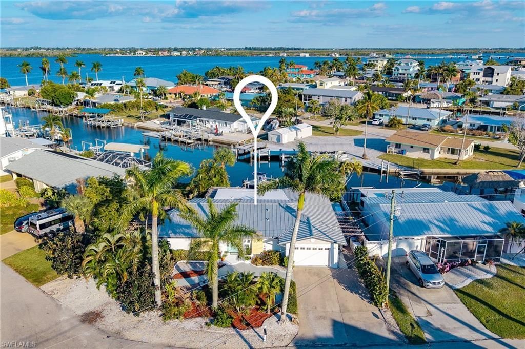 11860 Island Ave, Matlacha, FL 33993 Photo