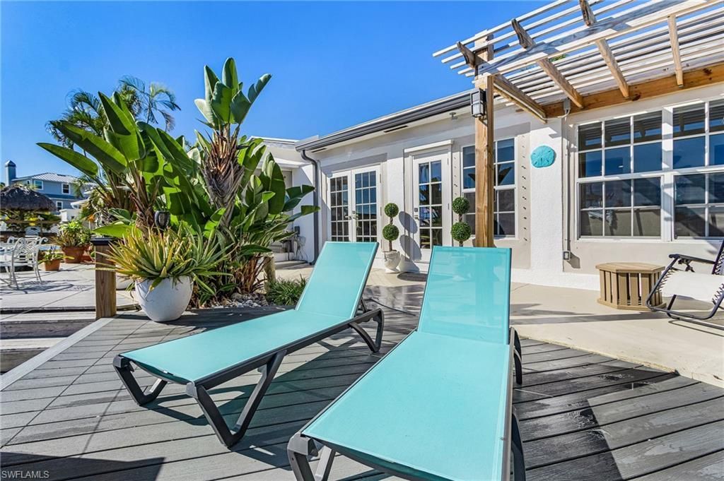 11860 Island Ave, Matlacha, FL 33993 Photo