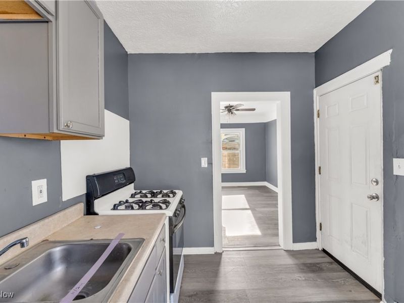 430 E 149th Street, Unit 2/UP, Cleveland, OH 44110 Photo 13