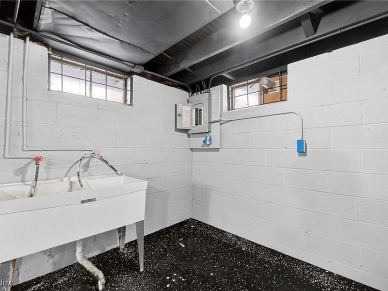 12319 Soika Avenue, Cleveland, OH 44120 Photo 42