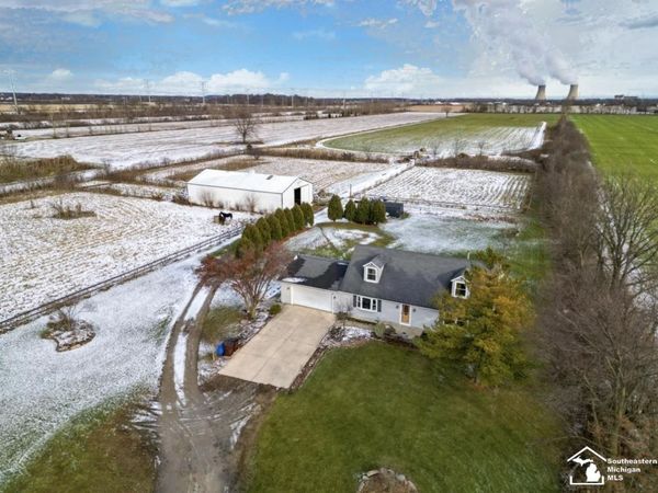 6156 Williams Road, Newport, MI 48166