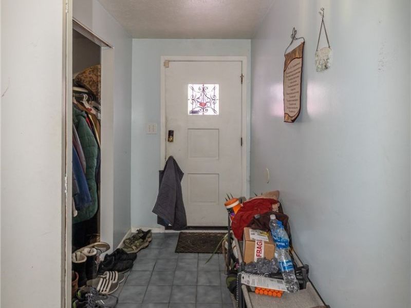 24910 Ridgeline Drive, Bedford Heights, OH 44146 Photo 2