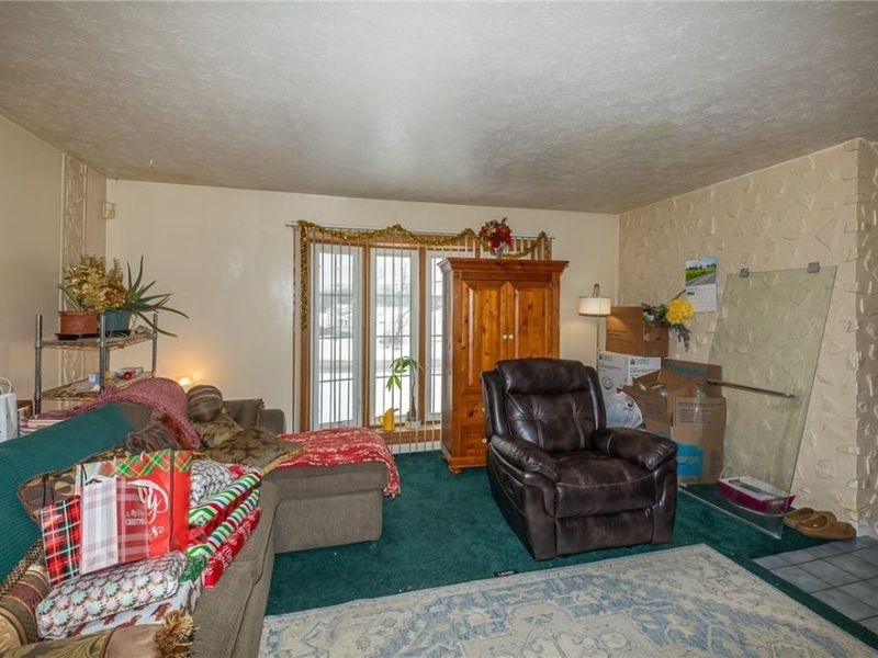 24910 Ridgeline Drive, Bedford Heights, OH 44146 Photo 4