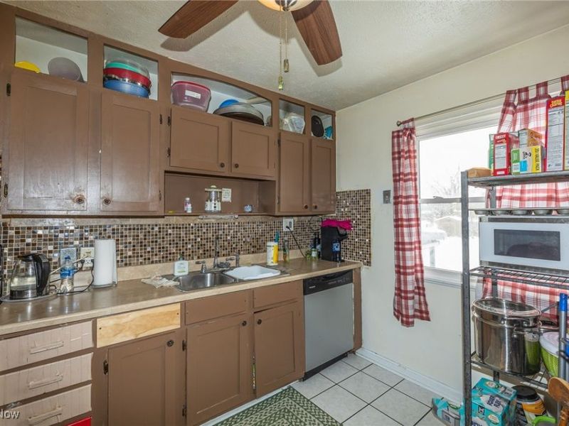 24910 Ridgeline Drive, Bedford Heights, OH 44146 Photo 7