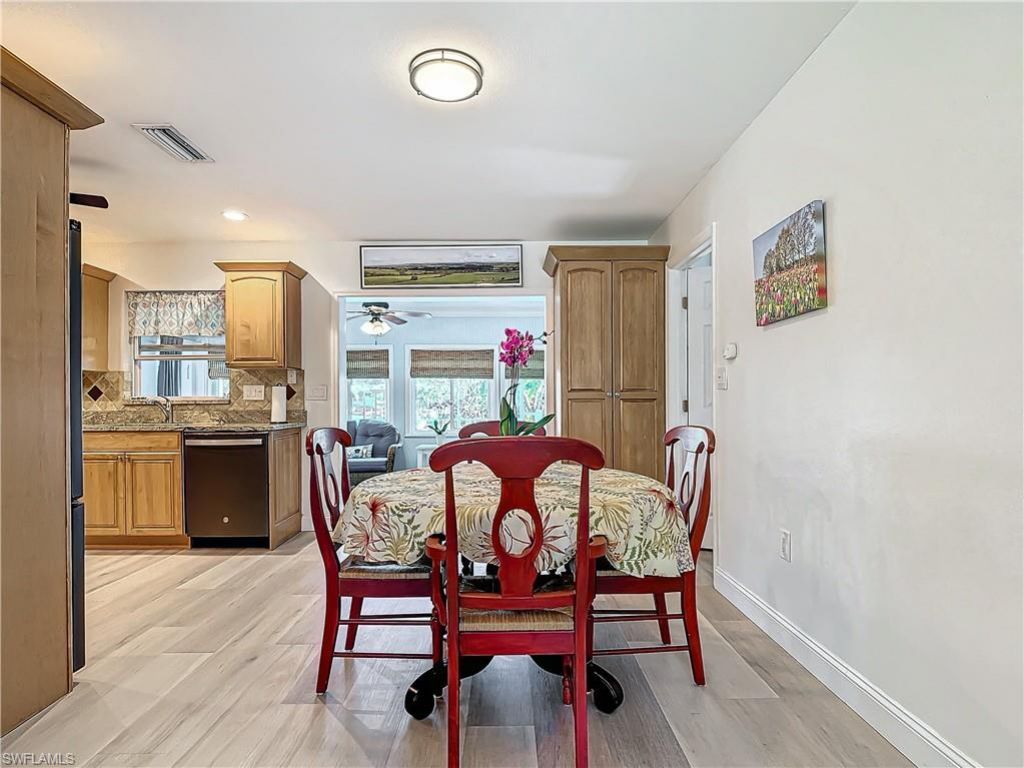 458 W Valley Dr, Bonita Springs, FL 34134 Photo