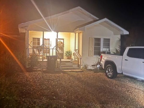 1226 W 5th St., Prentiss, MS 39474