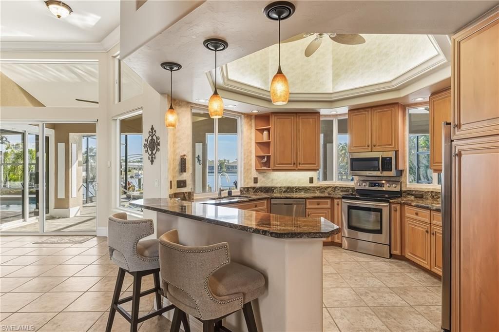 2602 Cape Coral Pkwy W, Cape Coral, FL 33914 Photo