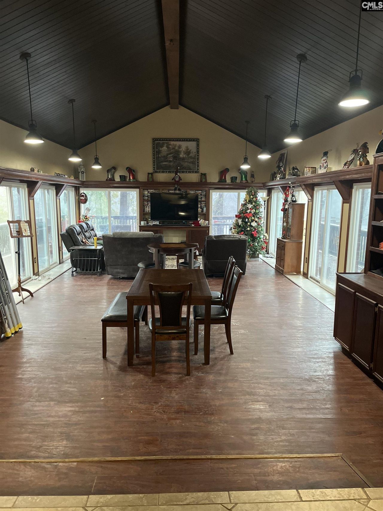 210 Hutto Hill Photo 11